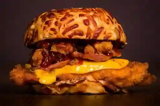 Mila Crispy Bbq con Papas Fritas