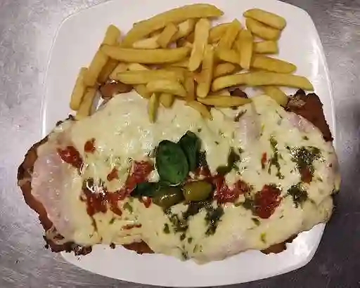 Milanesa Napolitana de Pollo Bebida 330Cc
