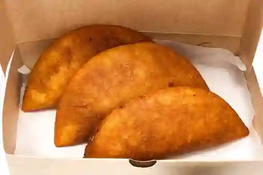 Ración de Empanadas Medianas de Pollo