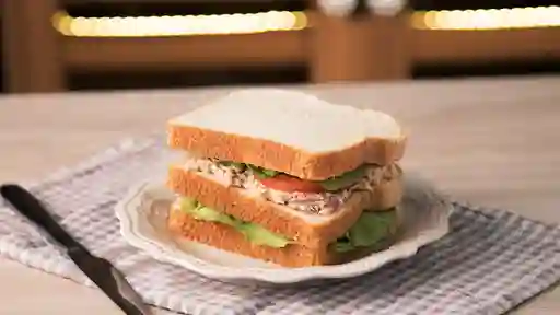 Sándwich de Atún