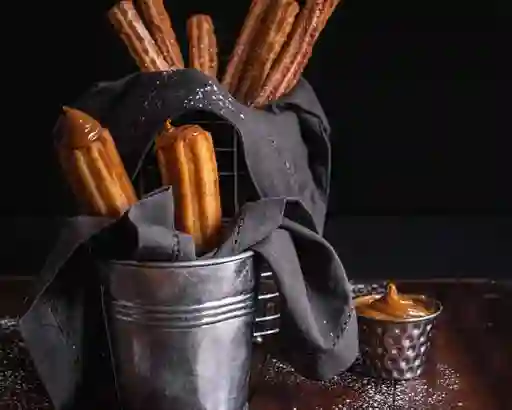 6 Churros Españoles con 2 Rellenos DL y 1 Salsa