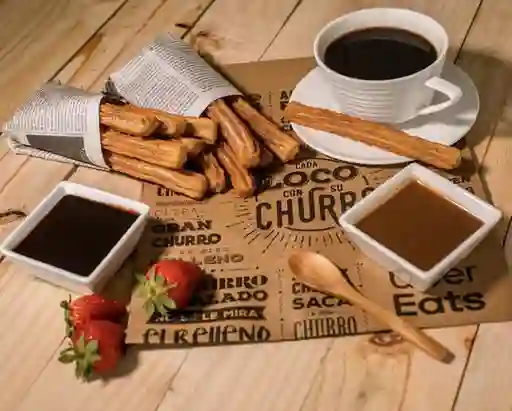 12 Churros Españoles con 2 Salsas