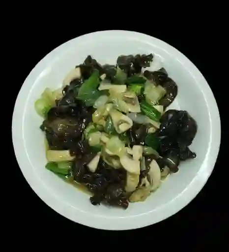 Champiñones con Alga China
