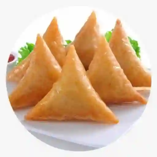 6 Empanadas de Pollo Mandarin
