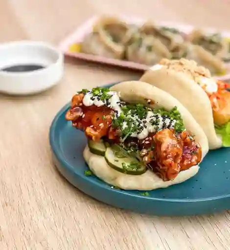 Bao de Pollo Frito y Salsa Coreana