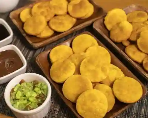 36 Sopaipillas Cóctel