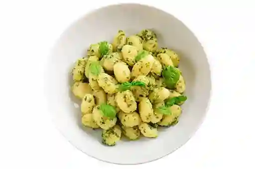 Gnocchi con Blanca Al Pesto