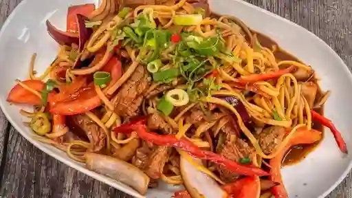 Tallarín Salteado Carne