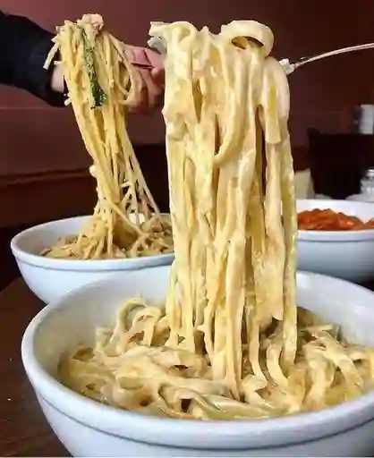 Pasta FrescaFetuccine, Salsa Huancahina