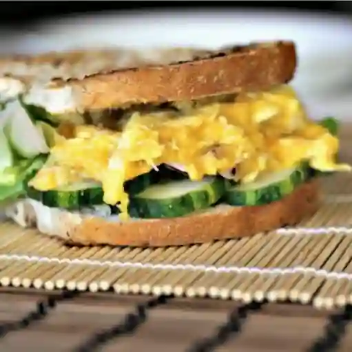 Sánguche con Ají de Gallina