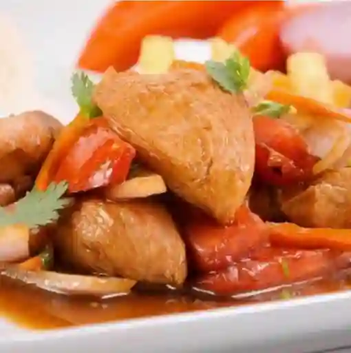 Pollo Saltado