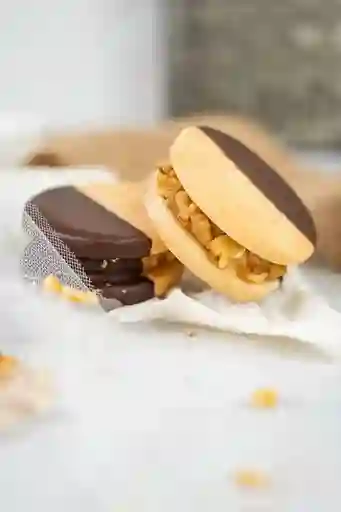 Alfajor de Lúcuma Dátil Nuez