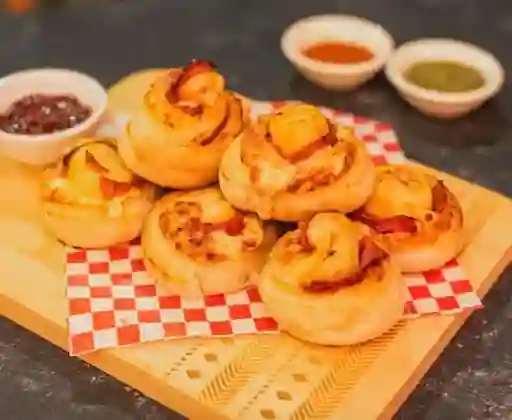 Pepperoni Rolls