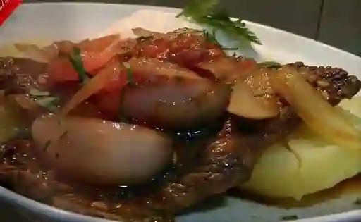 Bistec Encebollado