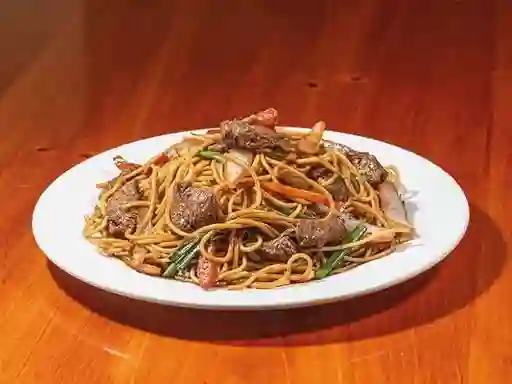 Tallarín Saltado de Carne