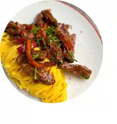 Tallarines a la Huancaína con Lomo Salteado