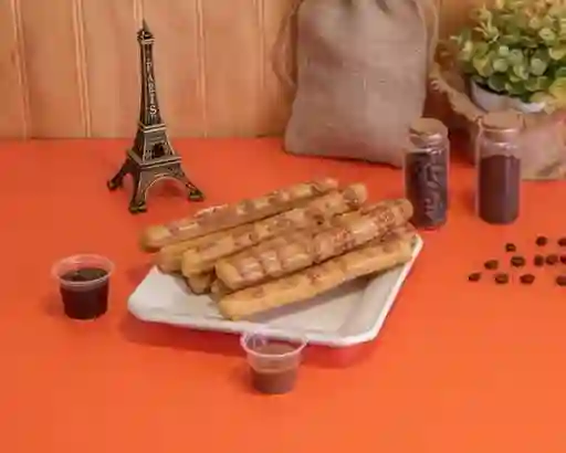 10 Und de Churros con Salsa de Chocolate O Manjar