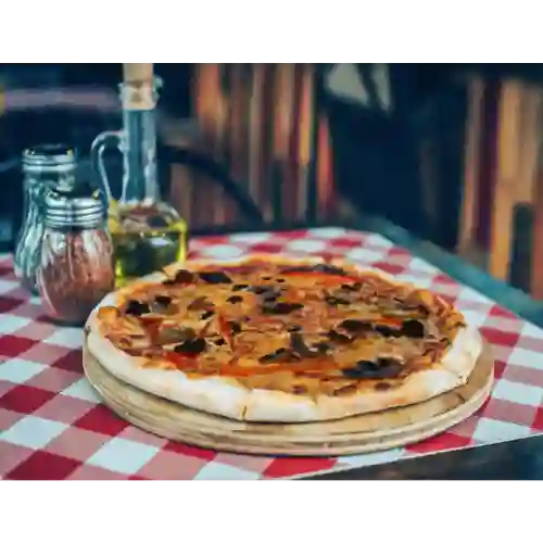 Vegan Vegeta Pizza