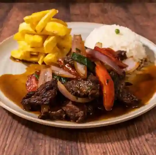 Lomo Fundido Mixto más Bebida de 3 Litros Coca Cola