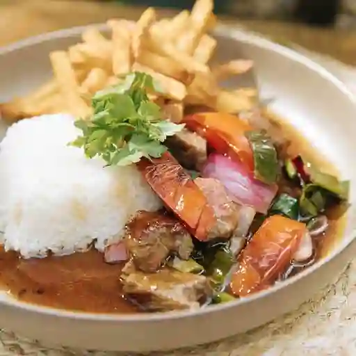 Lomo Saltado