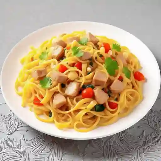 Tallarín Salteado de Cerdo