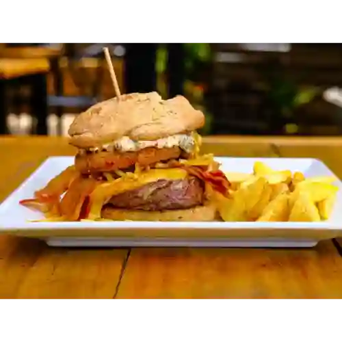 Americana + Papas Rusticas