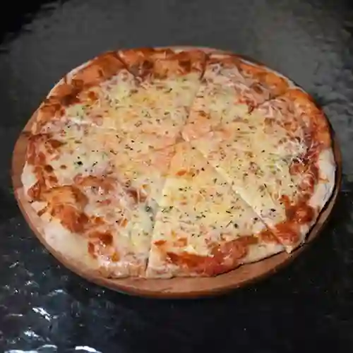 Pizza 4 Quesos - 32 Cm