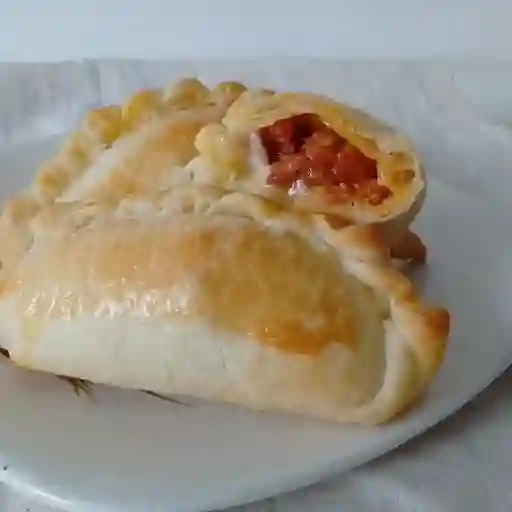 Empanada Queso Salame