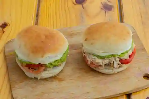 2 Sándwiches de Pollo