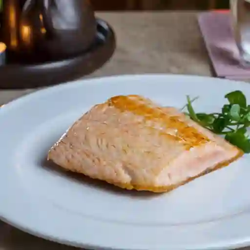 Salmón a la plancha