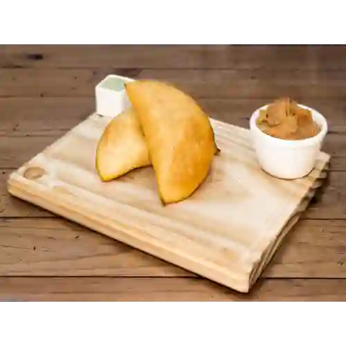 Empanada de Carne Mechada