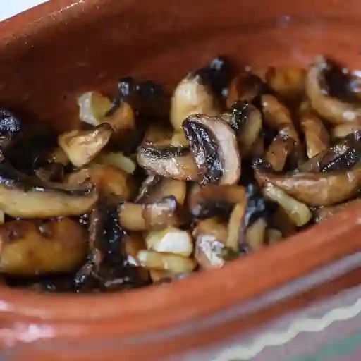 Champiñones Salteados