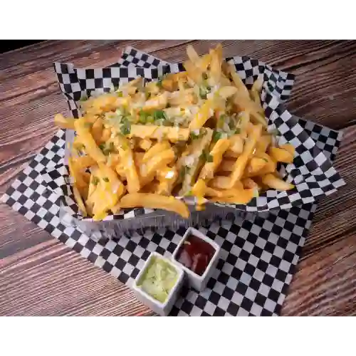 Papas Fritas con Queso Cheddar