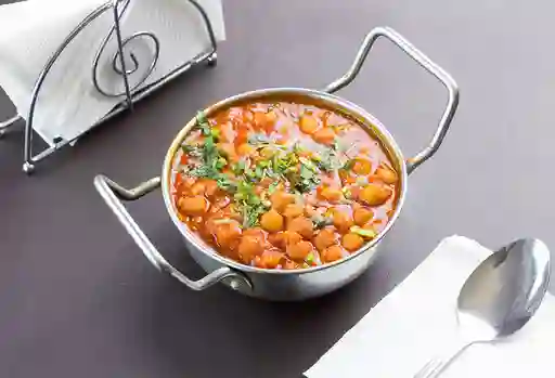 Punjabi chole bhature