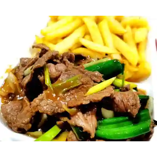 Carne Mongoliana y Papas Fritas