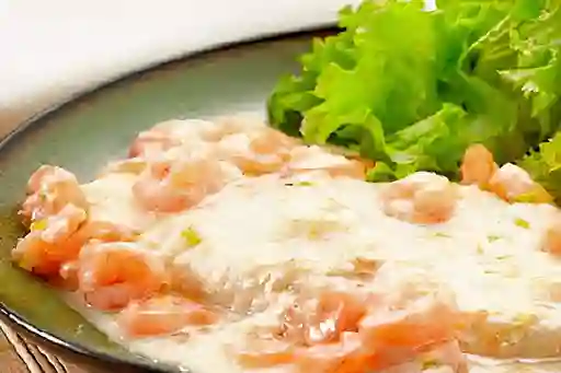 Pescado en Salsa de Camarón