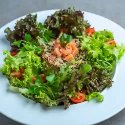 Ensalada Quinoa Salmón