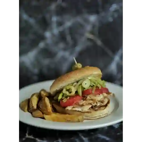 Sándwich de Ave Chacarero y Papas