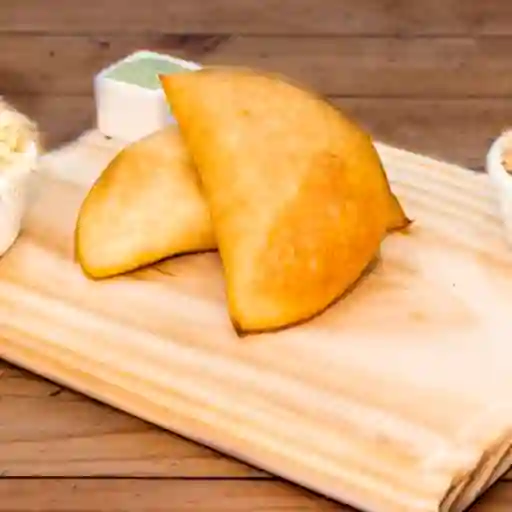 Empanada Pollo Queso