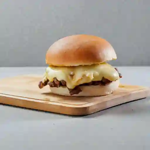 Combo 16 Sándwich de Mechada Barros Luco y Bebida Lata 350 ml