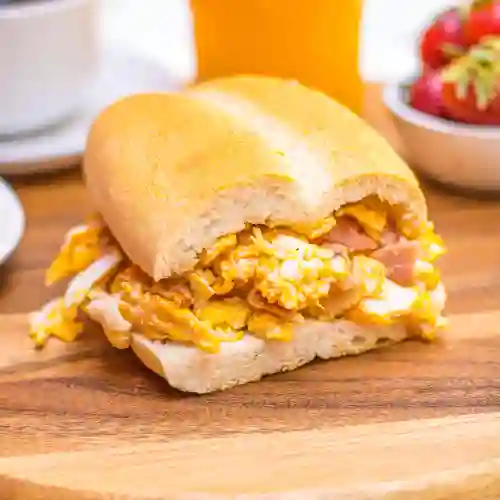 Marraqueta Bacon Egg