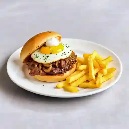 Sandwich a Lo Pobre de Churrasco