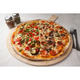 Pizza Carnívora Mitad Vegetariana