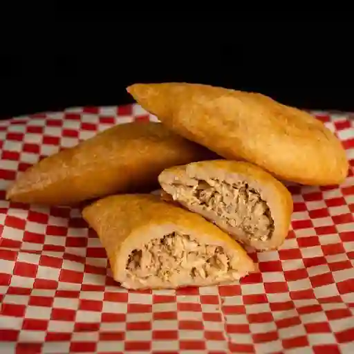 Empanada Pollo Mechado
