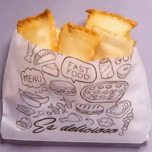 Mini empanadas de queso x6