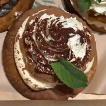 Profiterol Tiramisú
