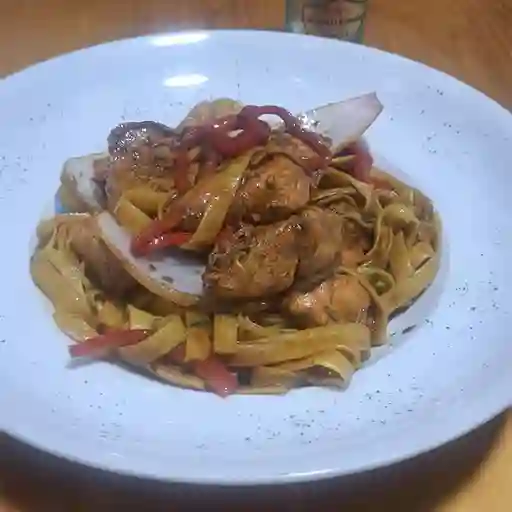 Fetuccini de Pollo