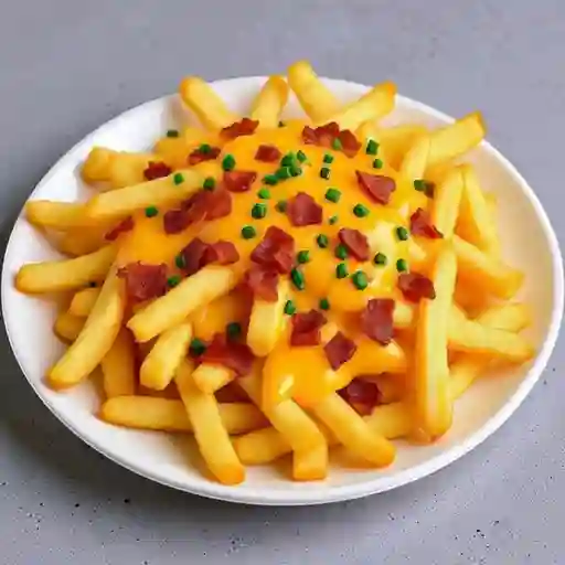 Papas Fritas + Queso Cheddar + Ciboulette + Tocino