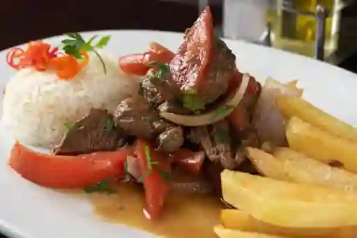 Lomo Saltado