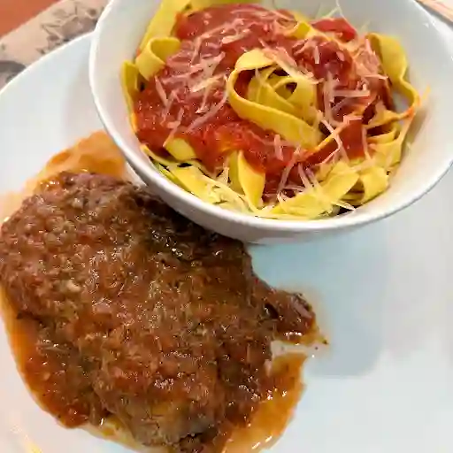 Carne A La Cacerola Con Acompañamiento